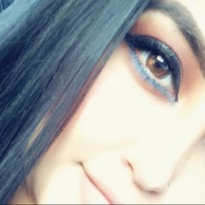 Meet your Posher, Laila